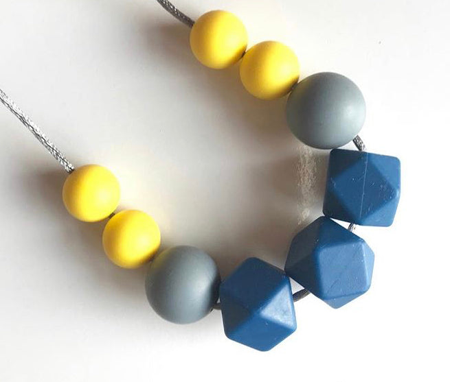 Mama Knows - Teething Necklace - Molly Denim